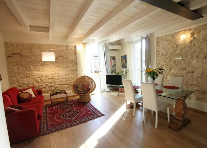 Apartment Casa Angie *